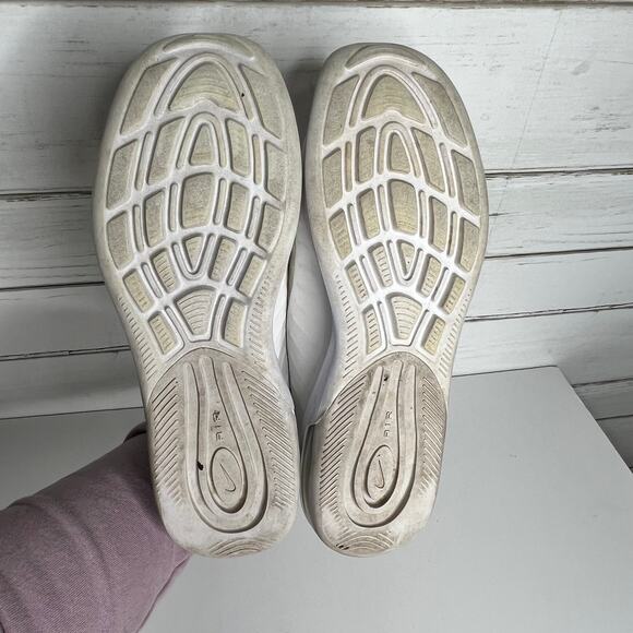 Nike Air Max Axis White Sneakers Shoe Size 10 - Picture 8 of 8